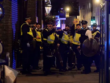 La policía moviliza a la población de Londres La policía moviliza a la población de Londres