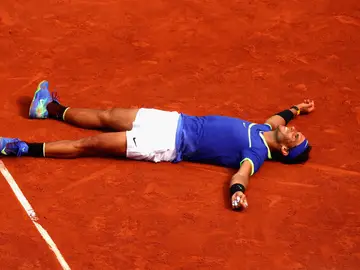 Rafa Nadal, tras ganar su décimo Roland Garros Rafa Nadal, tras ganar su décimo Roland Garros