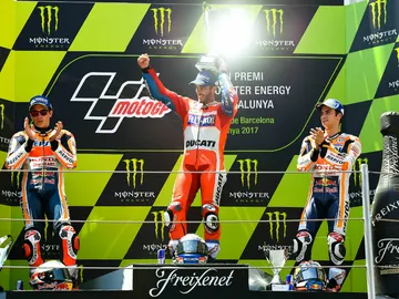 Dovizioso, en el podio de Cataluña Dovizioso, en el podio de Cataluña