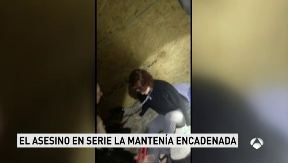 Frame 24.494861 de: Así fue el rescate de una joven a la que un asesino en serie tuvo dos meses encadenada