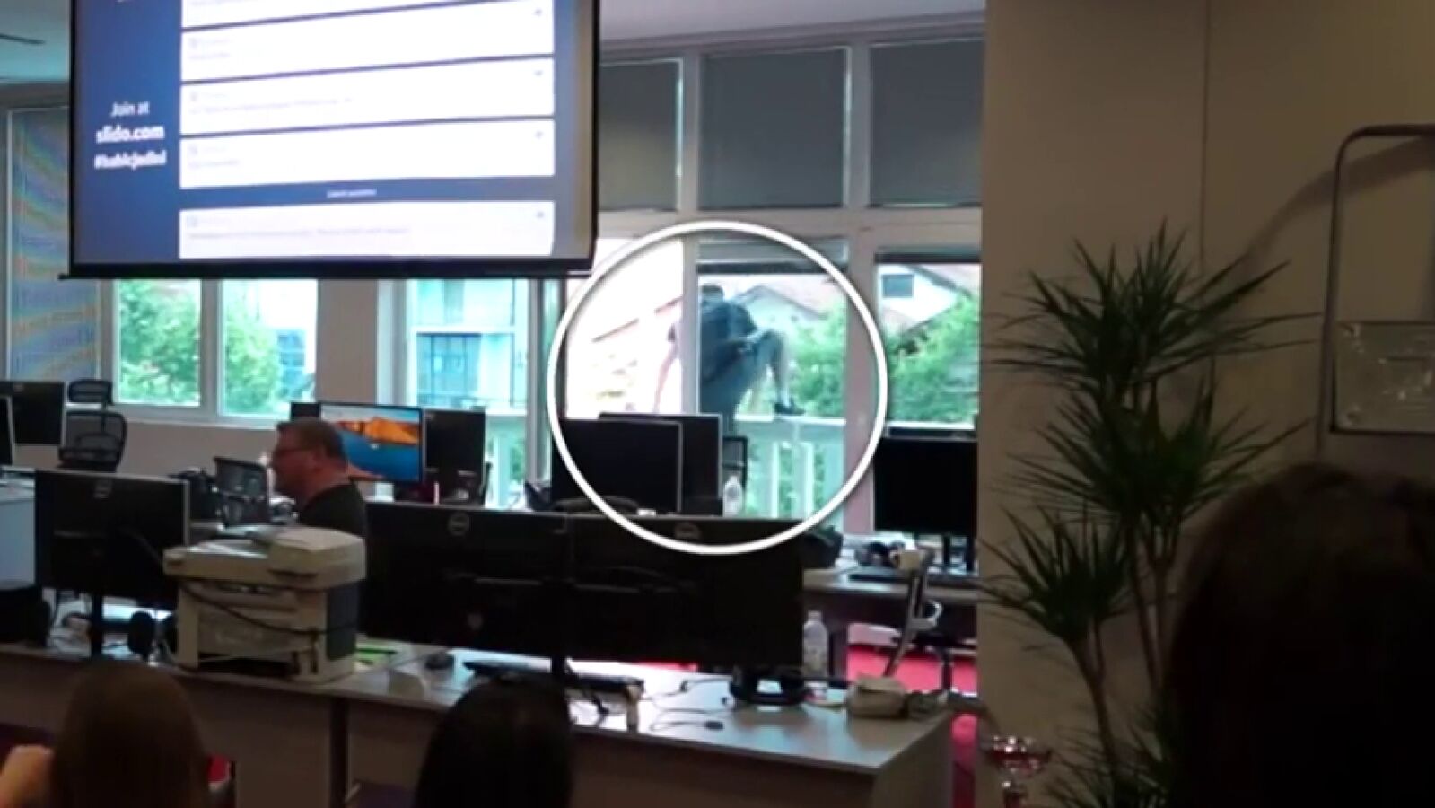 La broma pesada de un jefe a sus trabajadores como 'celebración' por los buenos resultados empresariales