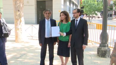 La OCU se querella en nombre de 305.000 clientes contra la cúpula del Banco Popular de 2016 por estafa y falsedad contable