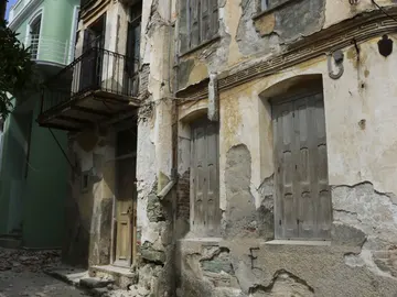 Al menos diez heridos en Lesbos tras el terremoto de 6,1 que sacudió la isla griega de Lesbos Al menos diez heridos en Lesbos tras el terremoto de 6,1 que sacudió la isla griega de Lesbos