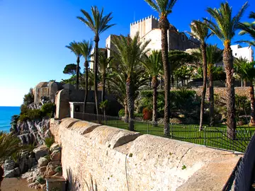 El castillo de Peñíscola. El castillo de Peñíscola.