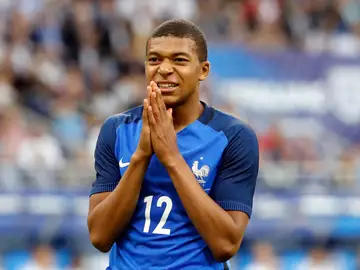 Mbappé, durante un partido con la selección francesa Mbappé, durante un partido con la selección francesa