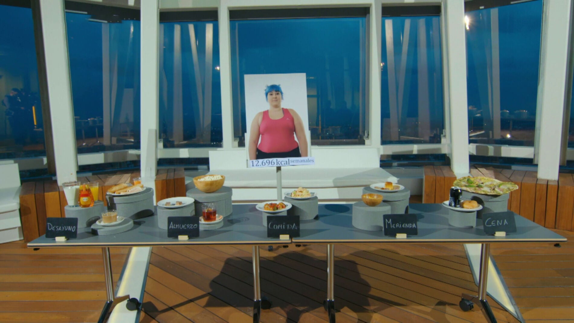Mercedes necesita ordenar sus comidas