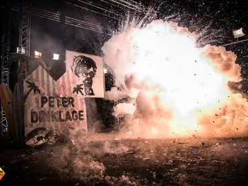 El bonito homenaje de 'El Hormiguero 3.0' a Peter Dinklage en forma de obra de arte El bonito homenaje de 'El Hormiguero 3.0' a Peter Dinklage en forma de obra de arte