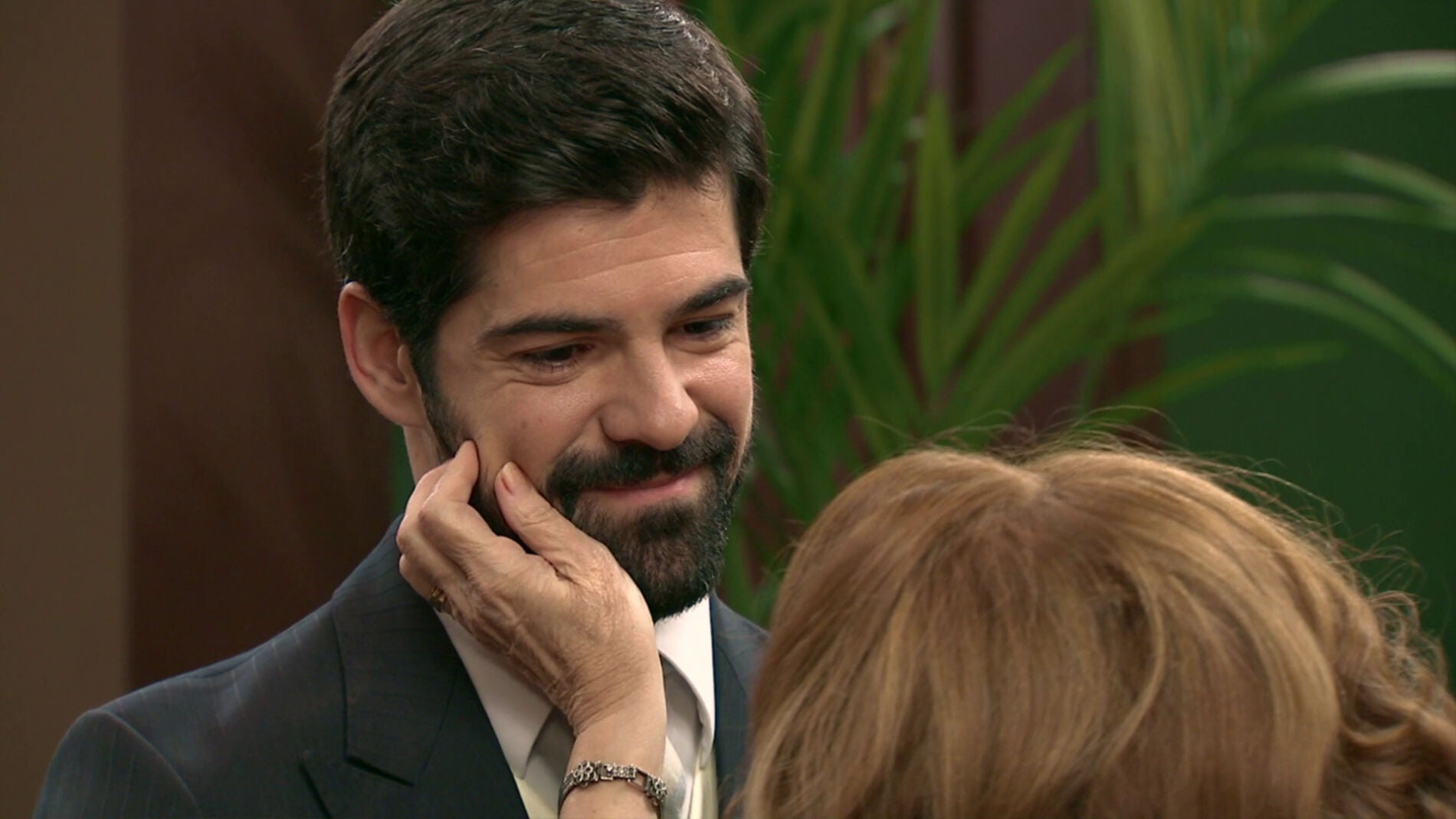 Alonso consuela a su madre: "A tu lado voy a estar siempre"