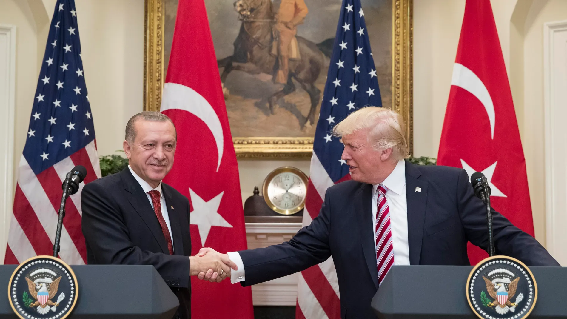 EEUU busca arrestar a 12 agentes turcos y guardaespaldas de Erdogan EEUU busca arrestar a 12 agentes turcos y guardaespaldas de Erdogan