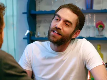 Iñaki y Horacio se declaran la guerra, ambos lucharán por Carmen Iñaki y Horacio se declaran la guerra, ambos lucharán por Carmen