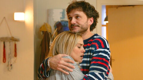 Carmen llora desconsolada en brazos de Jozé: "No sé si estoy enamorada de Horacio"