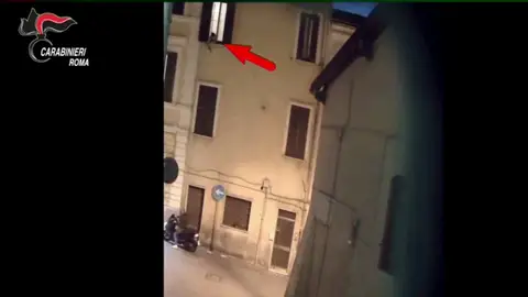 Detienen a 54 personas por tráfico de drogas, con el agravante de asociación mafiosa Detienen a 54 personas por tráfico de drogas, con el agravante de asociación mafiosa