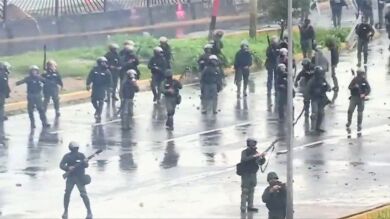 Maduro culpa de los asesinatos en Venezuela a los opositores y a 