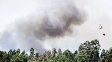 La lucha contra el incendio luso se reparte entre los municipios de Góis y Pedrógão Grande