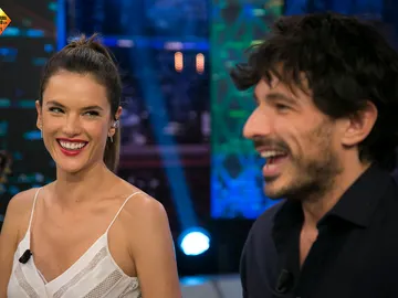 El público de 'El Hormiguero 3.0' se lleva un regalo muy especial gracias a Alessandra Ambrosio El público de 'El Hormiguero 3.0' se lleva un regalo muy especial gracias a Alessandra Ambrosio