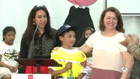 La angustiosa llamada al 112 de un niño de nueve años al ver a su madre desmayada en el suelo de su casa: "Se ha caído y sale sangre" La angustiosa llamada al 112 de un niño de nueve años al ver a su madre desmayada en el suelo de su casa: "Se ha caído y sale sangre"