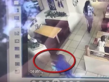 Intenta secuestrar a un niño en un restaurante Intenta secuestrar a un niño en un restaurante