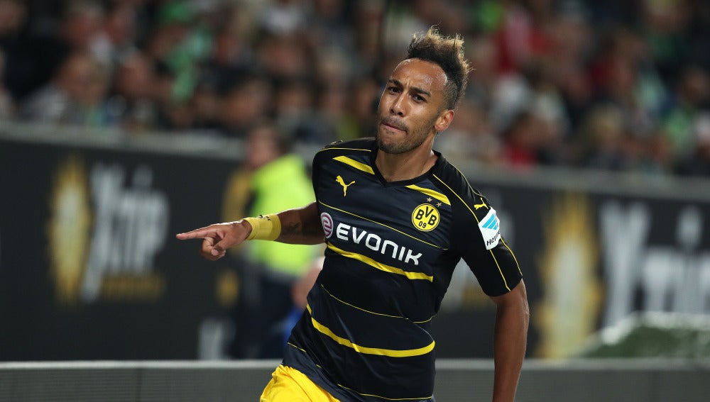 Aubameyang celebra un gol con el Borussia Dortmund