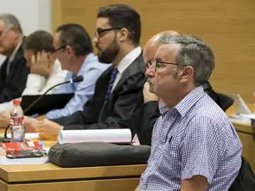 Juicio contra los guardias civiles acusados de cobrar sobornos Juicio contra los guardias civiles acusados de cobrar sobornos