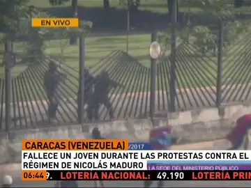Muere otro joven en protestas de Caracas Muere otro joven en protestas de Caracas