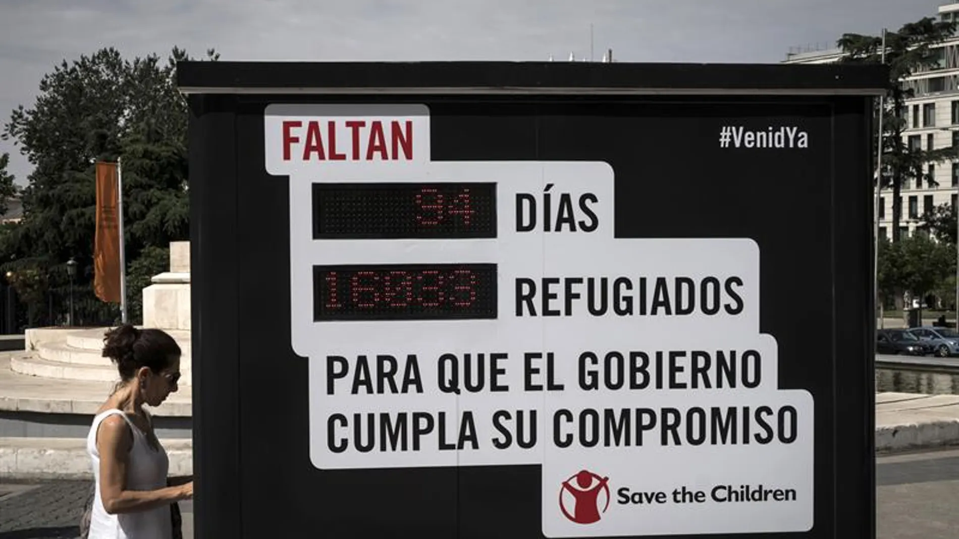 Un contador en Madrid recuerda los refugiados que faltan por llegar a España Un contador en Madrid recuerda los refugiados que faltan por llegar a España