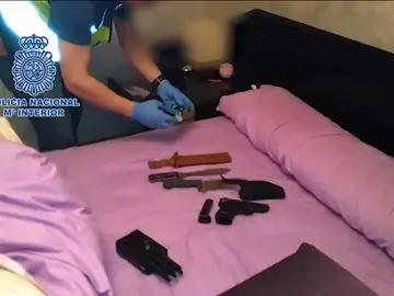 Detenidos tres proxenetas que captaban mujeres con falsas promesas de trabajo Detenidos tres proxenetas que captaban mujeres con falsas promesas de trabajo