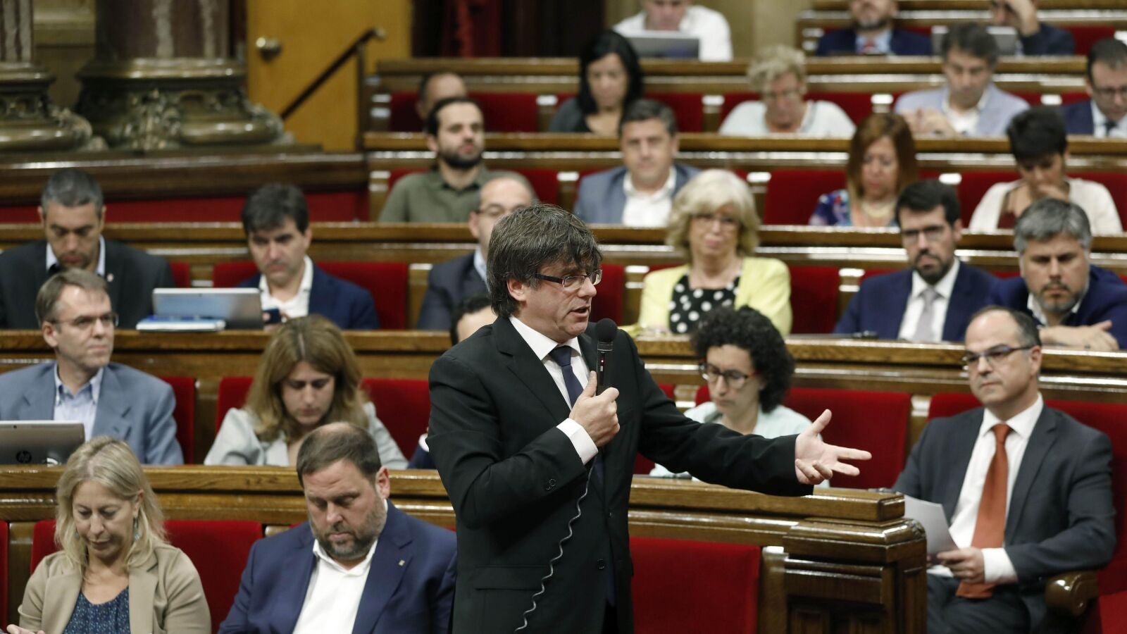El Parlament votará este miércoles la reforma para aprobar 'vía exprés' las leyes rupturistas