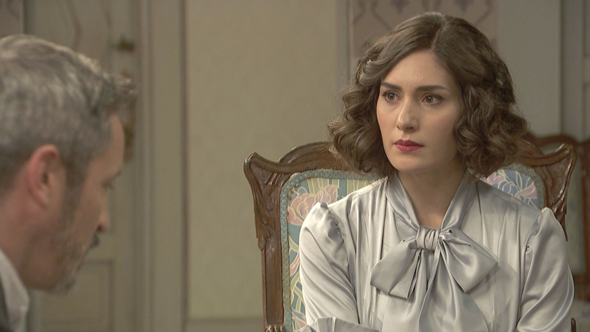 Camila, a un paso de descubrir la infidelidad de Mat&iacute;as con Beatriz