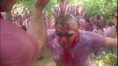  Haro vuelve a teñirse de rojo en su Batalla del Vino, con 70.000 litros de tinto como munición