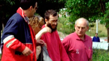 José Antonio Ortega Lara junto con su mujer y otros familiares tras su liberación
