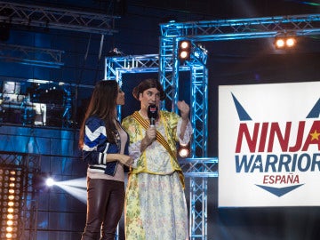 Arturo Valls se enfrenta al circuito de ‘Ninja Warrior’ vestido de fallera