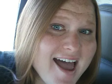 Katherine aparece muerta en el baño de un supermercado Katherine aparece muerta en el baño de un supermercado