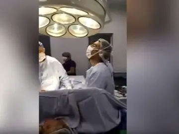 Médicos de un hospital viendo el Chile - Portugal Médicos de un hospital viendo el Chile - Portugal