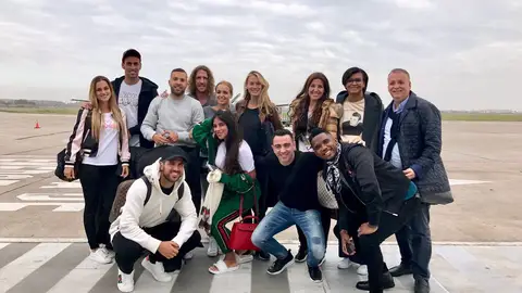 Los amigos de Messi a su llegada a Rosario Los amigos de Messi a su llegada a Rosario