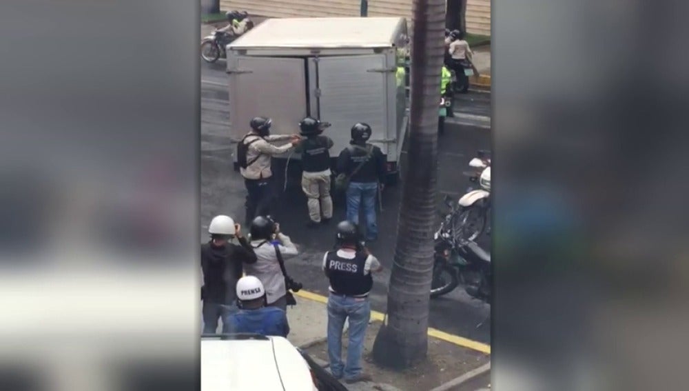 Al menos 20 detenidos en Caracas tras protesta opositora que fue dispersada