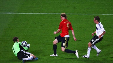 Fernando Torres se acuerda de Luis Aragonés en el noveno aniversario de la Eurocopa de 2008