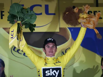 Geraint Thomas, de amarillo Geraint Thomas, de amarillo