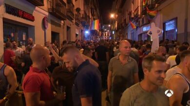 Ruido y suciedad, la otra cara de la fiesta del Orgullo Gay