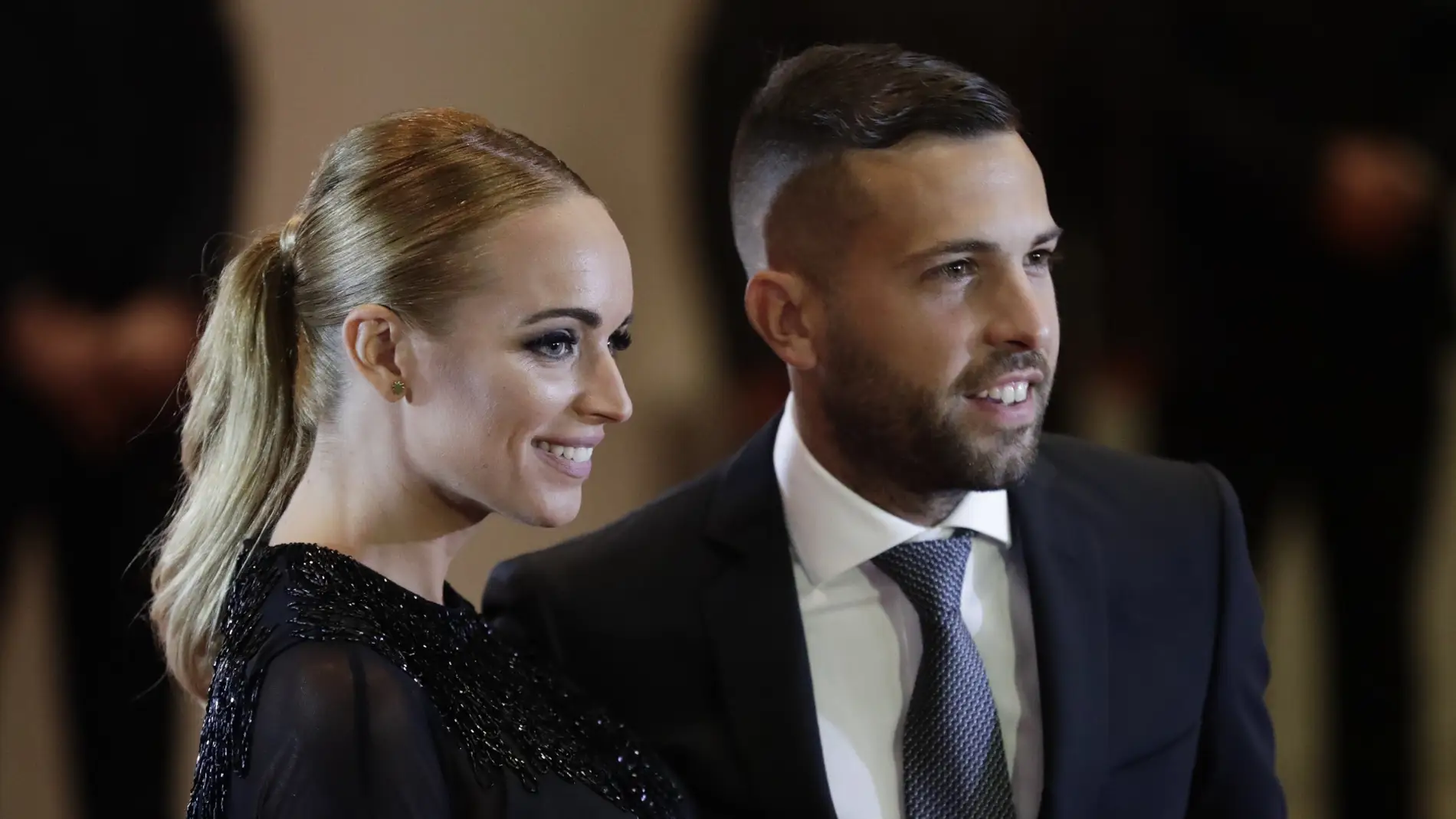 El futbolista Jordi Alba y su novia Romarey Ventura