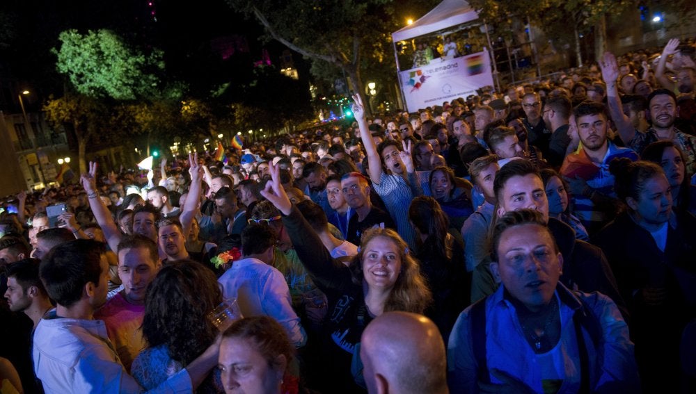Clausura de la fiesta del Orgullo Gay en la Puerta de Alcalá