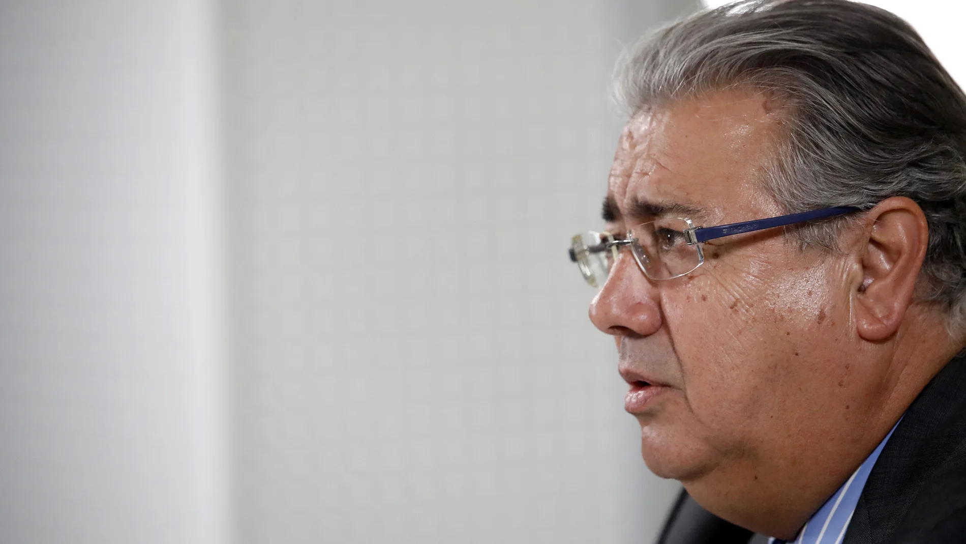 El ministro del Interior, Juan Ignacio Zoido, durante una entrevista con Efe El ministro del Interior, Juan Ignacio Zoido, durante una entrevista con Efe