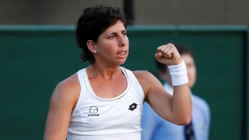 Carla Suárez celebra su victoria ante Bouchard