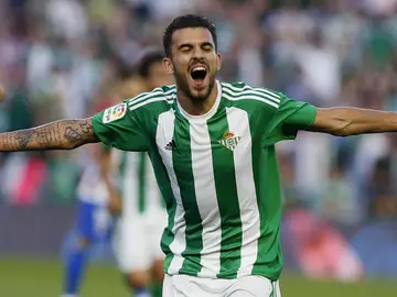 Dani Ceballos celebra un gol con el Real Betis Dani Ceballos celebra un gol con el Real Betis