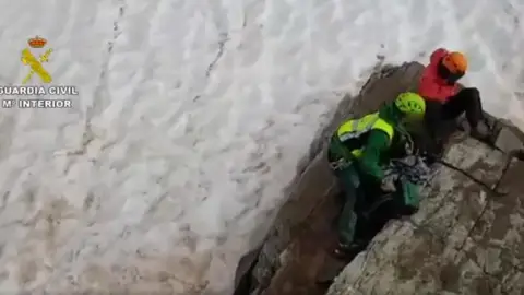 Rescate de la Guardia Civil Rescate de la Guardia Civil