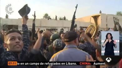 Las tropas iraquíes celebran la liberación de Mosul tras ocho meses de control del Daesh