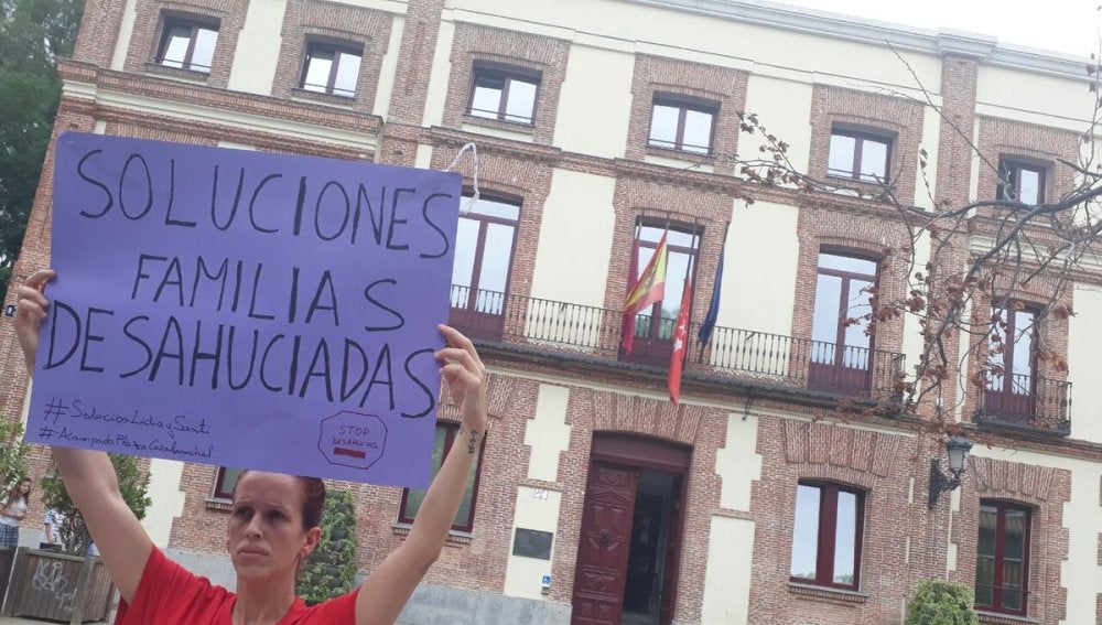 Protestas en Carabanchel por los desahucios de las familias