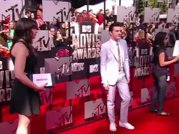 Drake Bell lamenta la pérdida de su ex novia Stevie Ryan Drake Bell lamenta la pérdida de su ex novia Stevie Ryan