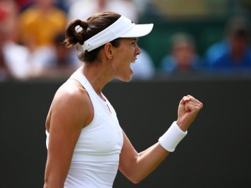 Muguruza celebra un punto ante Ekaterina Alexandrova