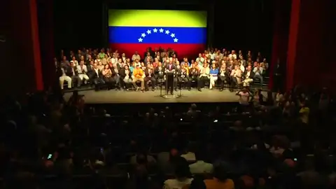 La oposición venezolana La oposición venezolana anuncia una consulta sobre la Asamblea Constituyente de Maduro