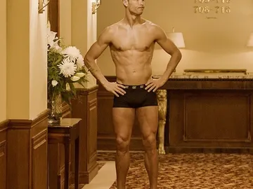 Cristiano Ronaldo posa para una fotografía publicada en Instagram Cristiano Ronaldo posa para una fotografía publicada en Instagram